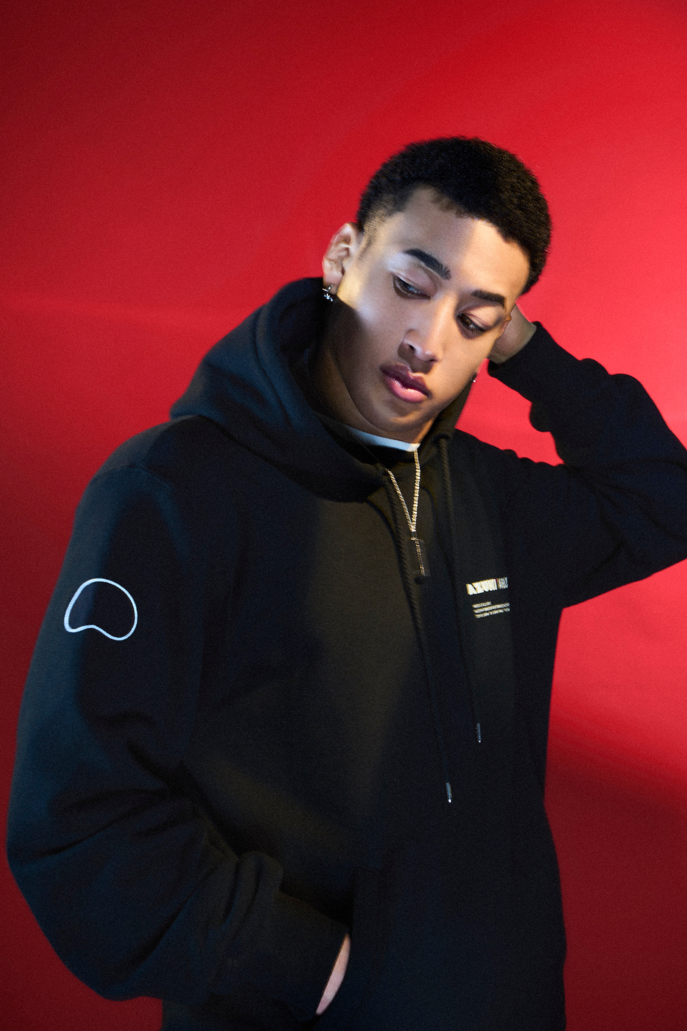 【新作！すぐ届く！】AMBUSH BALL CHAIN HOODIE AMBUSH Ball chain-detail Hoodie | Black | FARFETCH